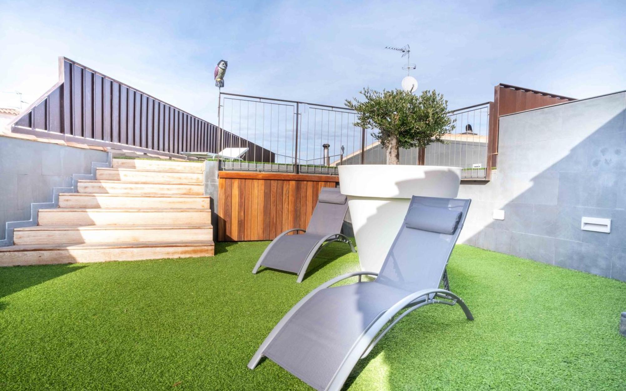 Hébergement de vacances Gran Duplex Cerca Del Mar Con Piscina Privada En El Centro De